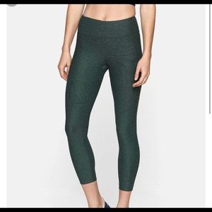 Outdoor Voices 7/8 leggings in hunter size S